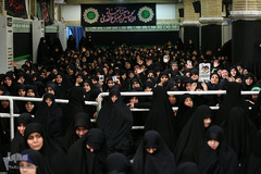 مراسم عزاداری شب عاشورای حسینی در حسینیه امام‌خمینی(ره)