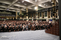 مراسم عزاداری شب عاشورای حسینی در حسینیه امام‌خمینی(ره)