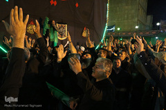 ⁨نخل‌برداری یزدی‌های مقیم کرج در شب عاشورا