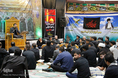 کرسی تلاوت احیای شب عاشورا