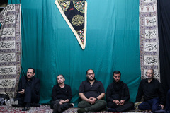 آیین سنتی نخل گردانی و عزاداری ظهر عاشورا در تکیه بزرگ تجریش