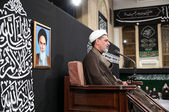 مراسم عزاداری شب شام غریبان حسینی(ع) در حسینیه امام‌خمینی(ره)