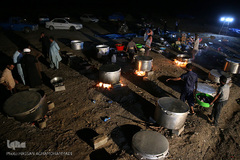 پخت 10هزار غذای عزاداران عاشورای حسینی/ جازموریان