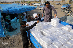 پخت 10هزار غذای عزاداران عاشورای حسینی/ جازموریان