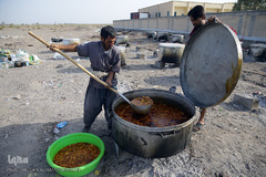 پخت 10هزار غذای عزاداران عاشورای حسینی/ جازموریان