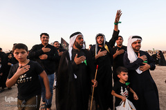 مراسم نمادین خاکسپاری شهدای کربلا در حمیدیه