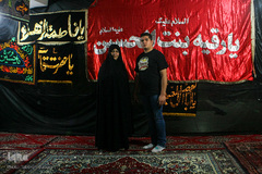 مریم احبابی ۲۲ سال است که مراسم عزاداری امام حسین(ع) را در خانه خود برگزار می‌کند.