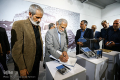 رونمایی از کتاب مصور عکاسان جنگ، ساسان مویدی