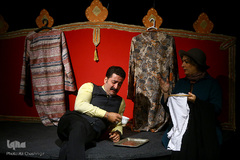 نمایش عاشورایی "پشت دیوار عمارت"