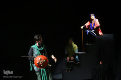 نمایش عاشورایی "پشت دیوار عمارت"