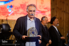 تقدیر از علیرضا شجاع‌نوری، بازیگر در مراسم اختتامیه آیین ملی «چله عشق»