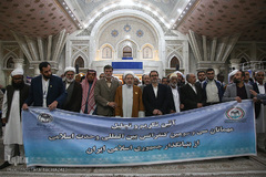 تجدید میثاق مهمانان سی و سومین کنفراس وحدت اسلامی با آرمان های امام