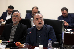 نشست‌ هم‌اندیشی پیشکسوتان قرآنی با مهدی قره‌شیخلو، رئیس مرکز امور قرآنی سازمان اوقاف و امور خیریه