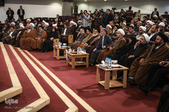 مراسم رونمایی از کتاب «سلونی قبل ان تفقدونی، تحریر نهج‌البلاغه»