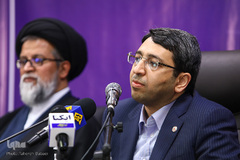 از راست وحید قبادی دانا، ریاست سازمان بهزیستی کشور و حجت‌‌ الاسلام سید محمدی، مشاور و سرپرست امور فرهنگی سازمان بهزیستی کشور