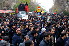 راهپیمایی دانشجویان دانشگاه های تهران در پی شهادت سردار قاسم سلیمانی