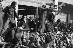 روزهای پیروزی انقلاب