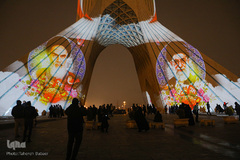 نور افشانی میدان آزادی به مناسبت سالروز پیروزی انقلاب اسلامی