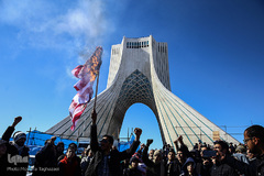 حماسه یوم الله ۲۲ بهمن از نمای برج آزادی