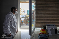 تحویل سال نو در بخشهای ویژه کرونای بیمارستان هاجر