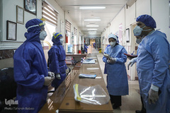 تحویل سال نو در بخشهای ویژه کرونای بیمارستان هاجر