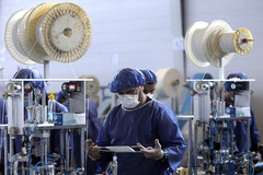 افتتاح خط تولید بزرگترین کارخانه تولید ماسک جنوب غرب آسیا در شهرک صنعتی اشتهارد