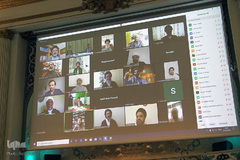 جلسه گردهمایی مجازی روحانیون انگلیس‎