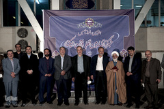 عکس یادگاری چهره های حاضر در مراسم هفدهمین سالروز تأسیس خبرگزاری بین المللی قرآن(ایکنا)