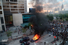 اعتراضات ضد نژادپرستی در پی قتل جرج فلوید، مرد سیاهپوست آمریکایی در شهرهای مختلف آمریکا