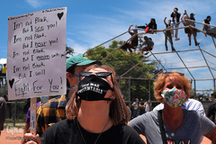 اعتراضات ضد نژادپرستی در پی قتل جرج فلوید، مرد سیاهپوست آمریکایی در شهرهای مختلف آمریکا