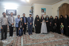 دیدار با خانواده شهید تقوی