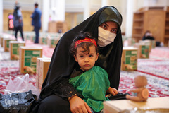 دستان کوچک «شیرخوارگان حسینی » یاری دهنده نیازمندان