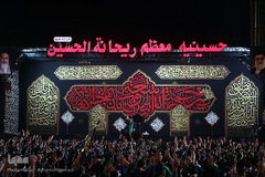 عزاداری شب تاسوعای حسینی هیات «ریحانة الحسین(ع)» با مداحی سیدمجید بنی فاطمه در پارک ارم تهران