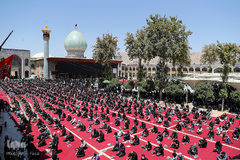 عزاداری ظهر عاشورا در حرم شاهچراغ(ع)