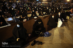 مراسم بزرگ‌ترین سفره نذری حضرت رقیه(س) در میدان آیینی امام حسین(ع)