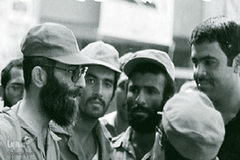 گل خاک شهیدان، حضور رهبر انقلاب در جبهه ها