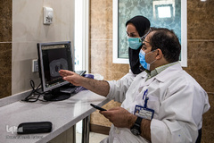 تا دنیای کودکان را روشن کنند و سیاهی تصویر ریه‌هایشان را که از میهمان‌های ریز خداحافظی کرده دوباره ثبت کنند.