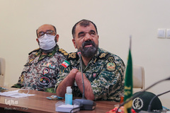 اهدای انگشتر حاج قاسم سلیمانی به حرم‎ شاهچراغ(ع)