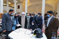 بداهه نگاری مشق سلیمانی در حرم شاهچراغ(ع)