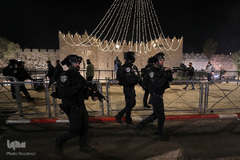 یورش وحشیانه صهیونیستها به فلسطینیان در مسجدالاقصی