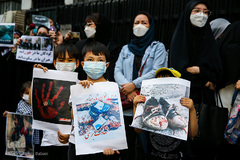 تجمع دانشجویان در محکومیت حمله تروریستی کابل