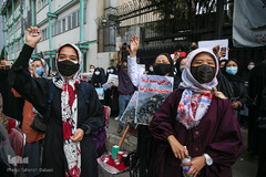 تجمع دانشجویان در محکومیت حمله تروریستی کابل