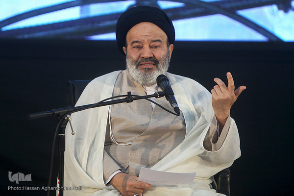 حجت‌الاسلام والمسلمین سیدابوالحسن نواب، رئیس دانشگاه ادیان و مذاهب اسلامی