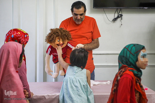 جشن روز دختر در خیریه طلیعه مهر طاها