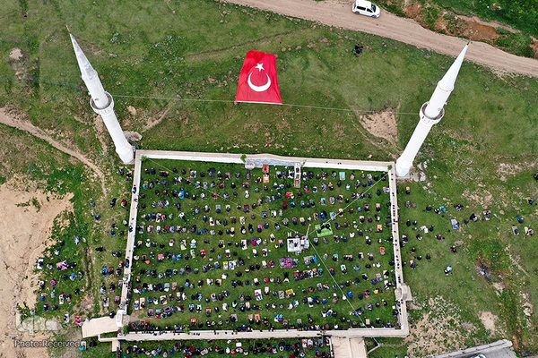 مسجد تاریخی۵۶۰ساله و بدون سقف در شمال شرق ترکیه