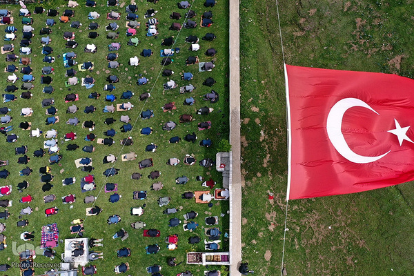 مسجد تاریخی۵۶۰ساله و بدون سقف در شمال شرق ترکیه