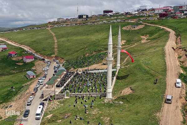 مسجد تاریخی۵۶۰ساله و بدون سقف در شمال شرق ترکیه