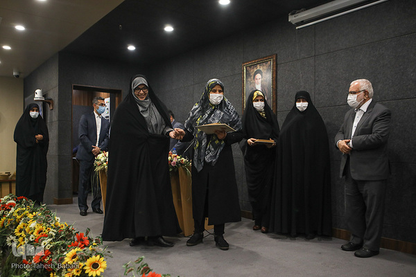 مراسم تجلیل از خادمان قرآنی تحت حمایت کمیته امداد