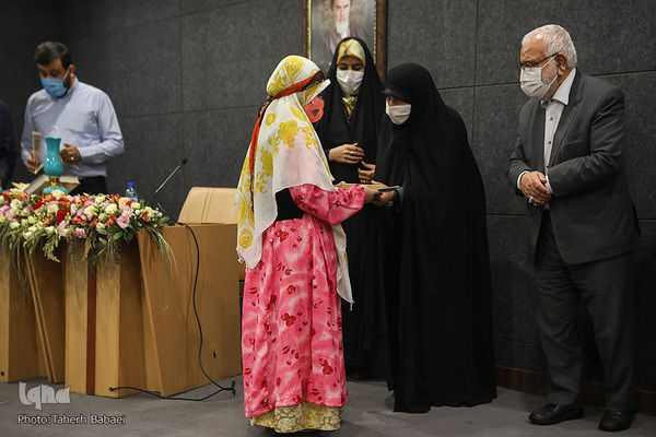 مراسم تجلیل از خادمان قرآنی تحت حمایت کمیته امداد