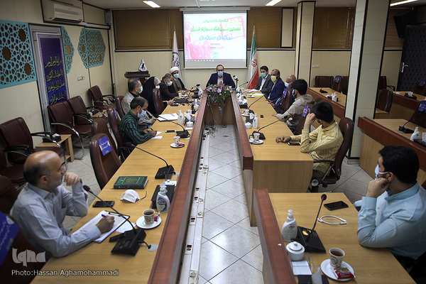 نشست نقد و بررسی اولین نمایشگاه مجازی قرآن کریم